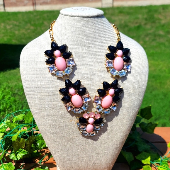 Statement necklace - Picture 1 of 4